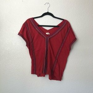 Embroidered short sleeve top